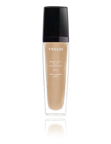 Base de maquillaje beige tono 04, Trouss Milano