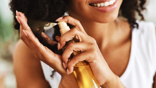 ¿Cuáles son los resultados en el cabello del uso de aceites naturales?